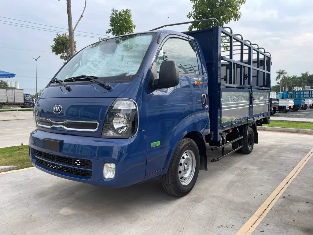 Ảnh xe Kia K200 thùng bạt 5 bửng màu xanh Huyndai