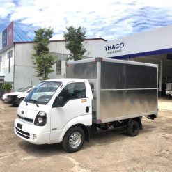Ảnh xe Kia K200 thùng kín trắng Inox