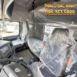 ảnh nội thất xe đầu kéo Howo T7H cầu lap của Thao Bắc Ninh